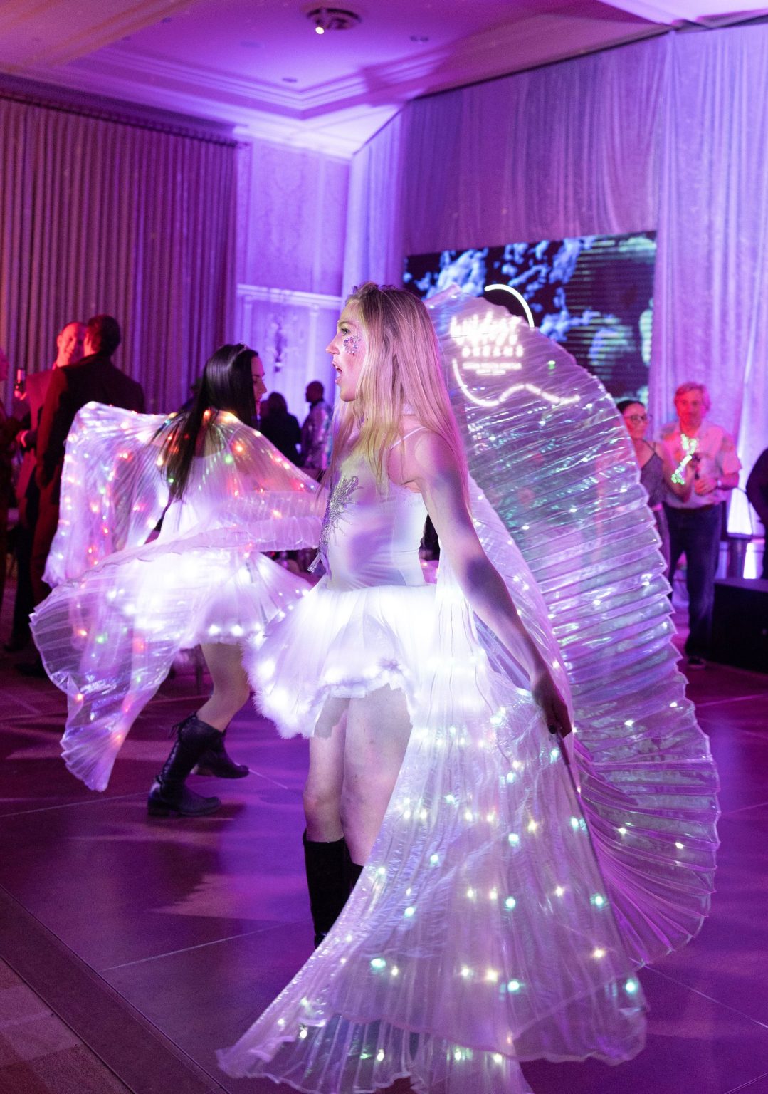 Wildest Dreams, the Aspen Youth Center gala at Hotel Jerome: the LED dress