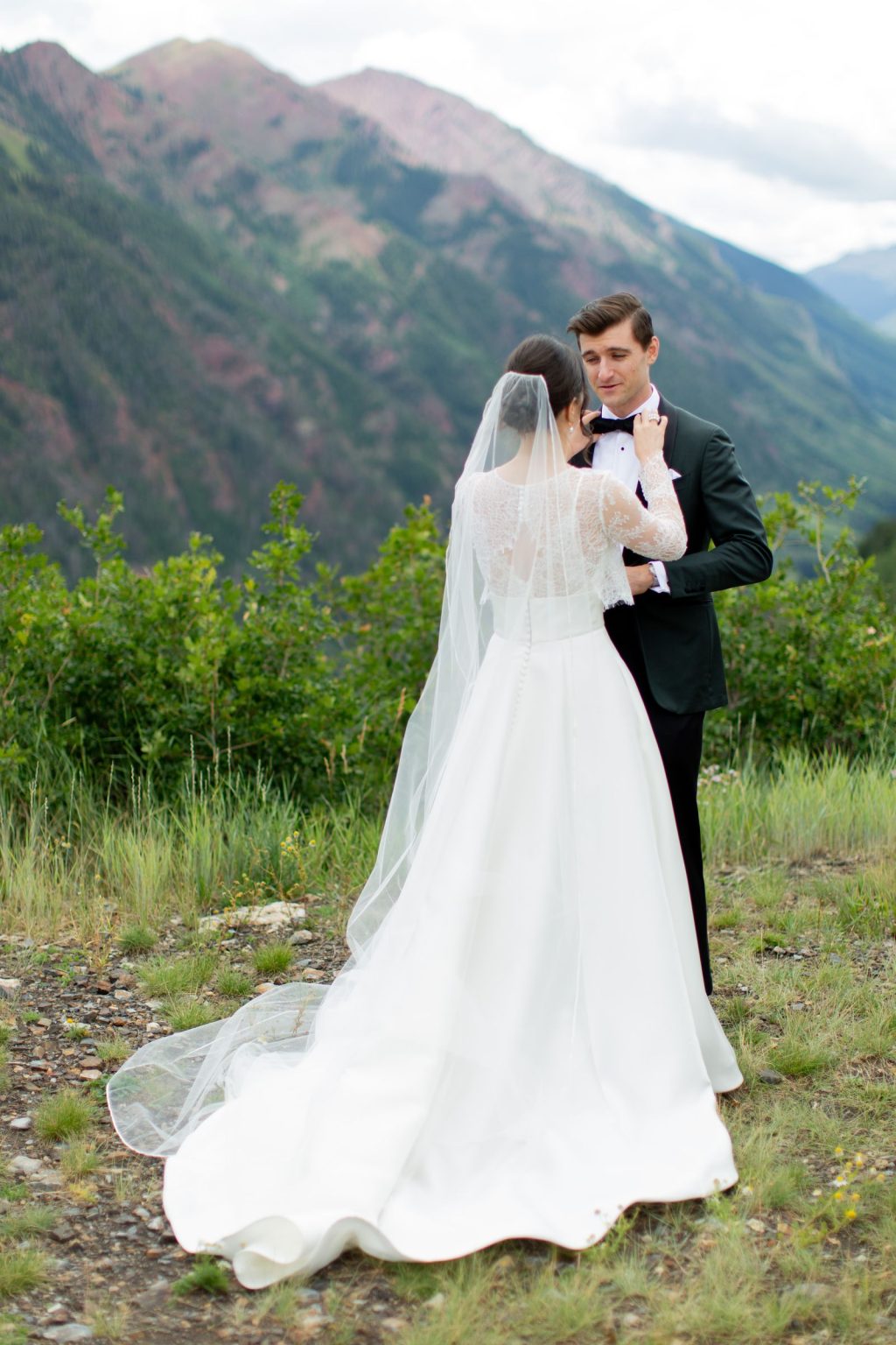 Haley and Sam's wedding day at the Cliffhouse on Buttermilk, Aspen