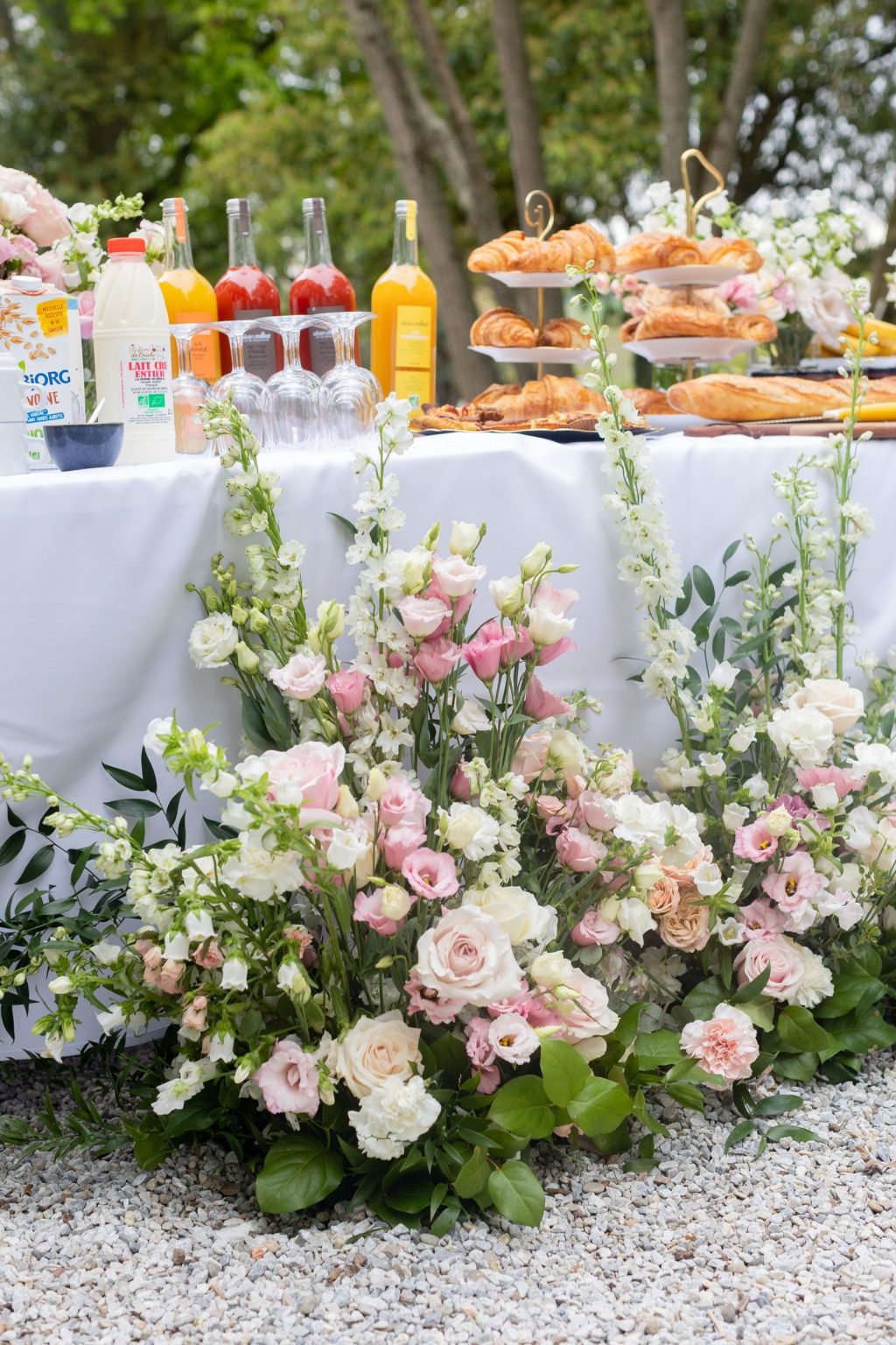 Château Saint Joseph FAM trip in the South of France: florals and pastries at brunch