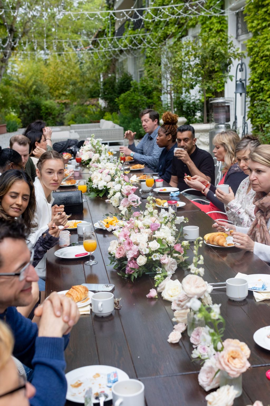 Château Saint Joseph FAM trip in the South of France: brunch under the trees