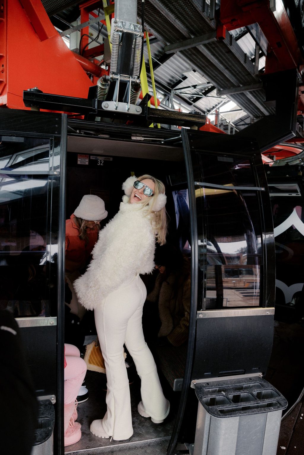 Hayley's Aspen bachelorette weekend: riding the gondola up Aspen Mountain