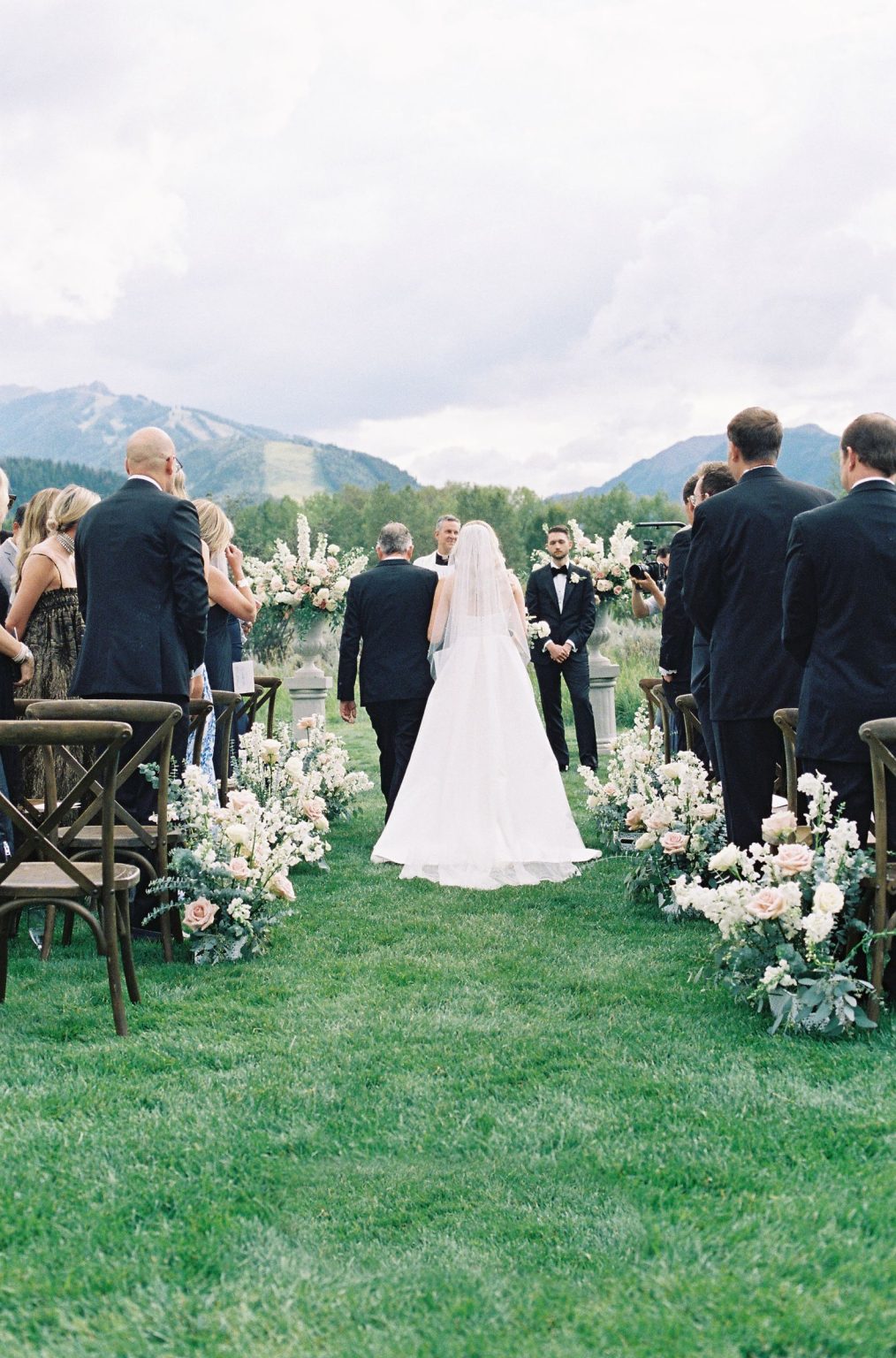 Elizabeth and Bloor's wedding in Aspen: the ceremony aisle at Aspen Meadows Resort