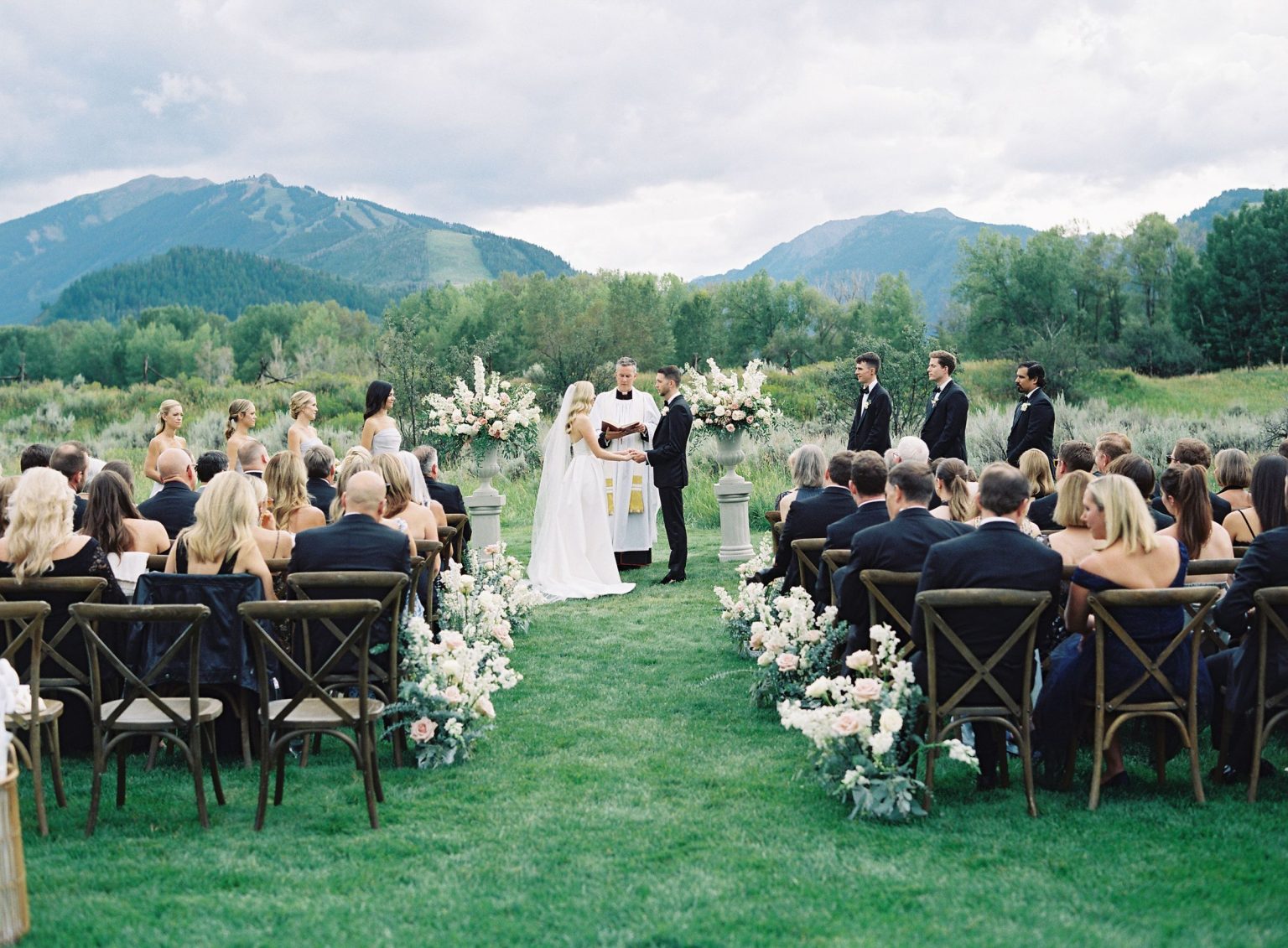 Elizabeth and Bloor's wedding in Aspen: the ceremony at Aspen Meadows Resort