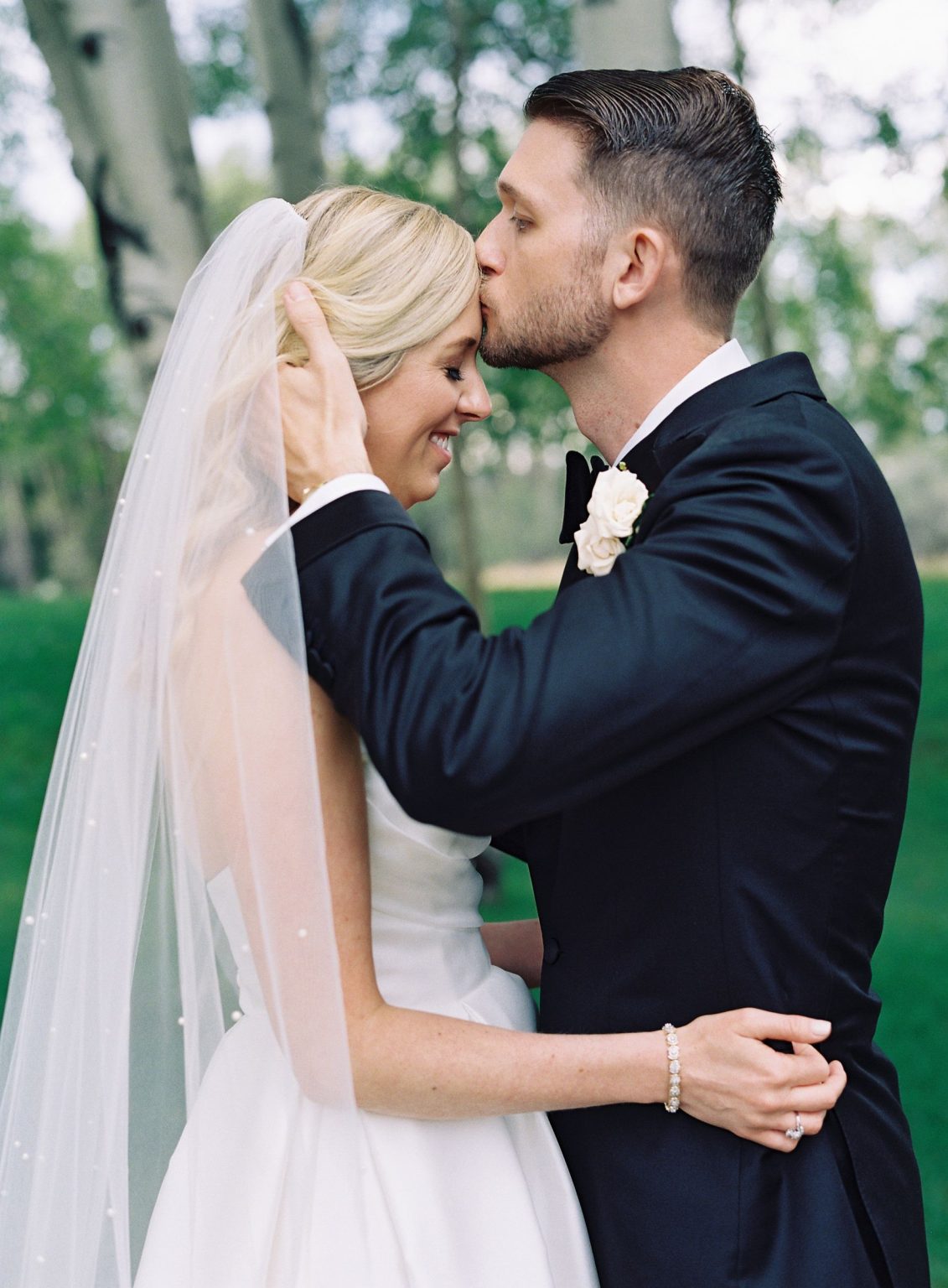 Elizabeth and Bloor's wedding in Aspen: the ceremony at Aspen Meadows Resort