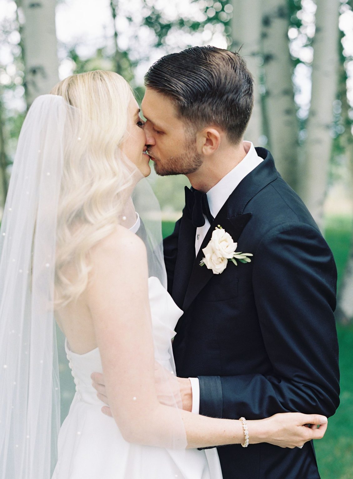 Elizabeth and Bloor's wedding in Aspen: the ceremony at Aspen Meadows Resort