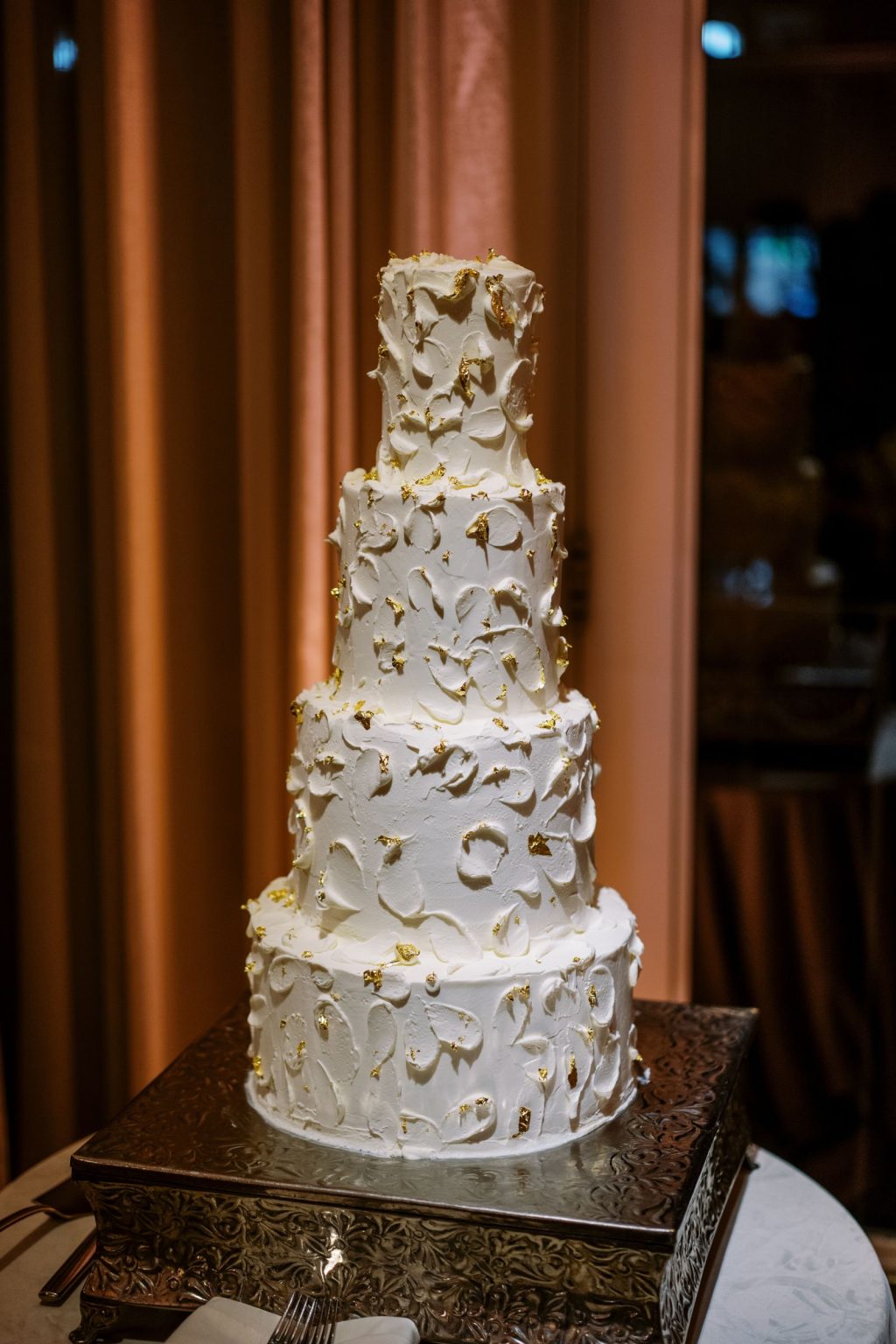 Abby & David's wedding at Hotel Jerome, Aspen: the wedding cake