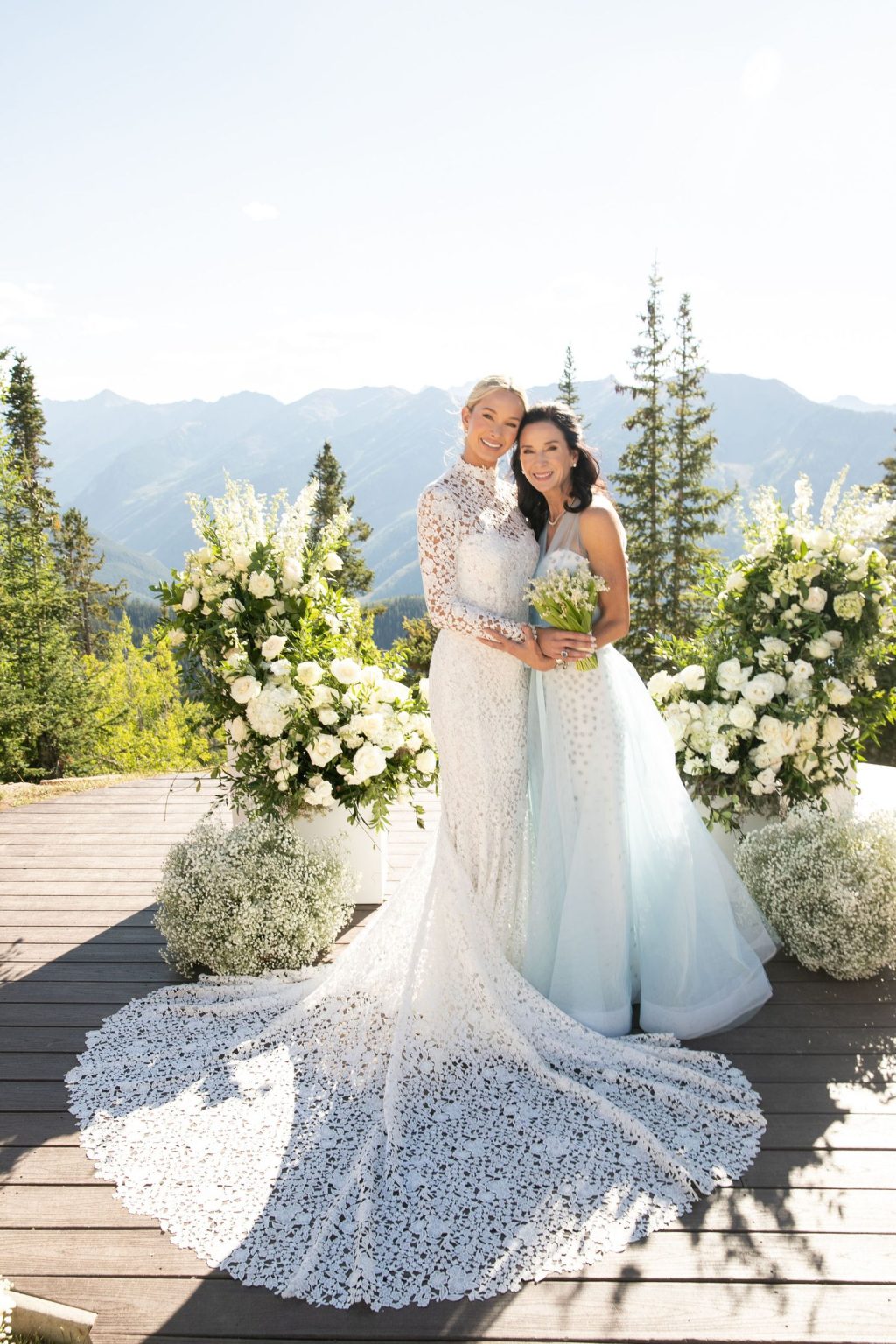 Meredith and JD's wedding at The Little Nell, Aspen: the ceremony on Aspen Mountain
