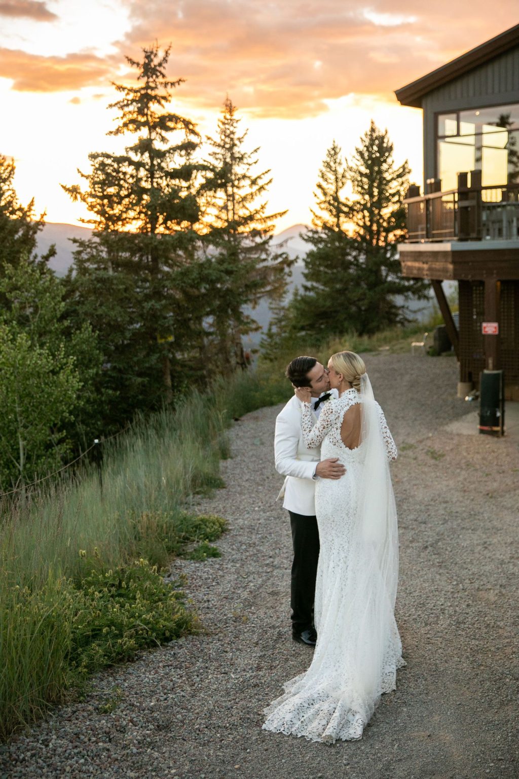 Meredith and JD's wedding at The Little Nell, Aspen: the reception at the Sundeck