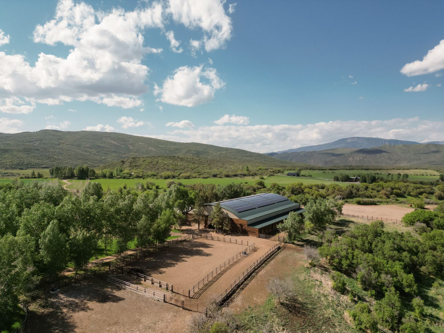 Clare and Kobe's McCabe Ranch wedding in Old Snowmass, Colorado: ceremony at Harry's Vista
