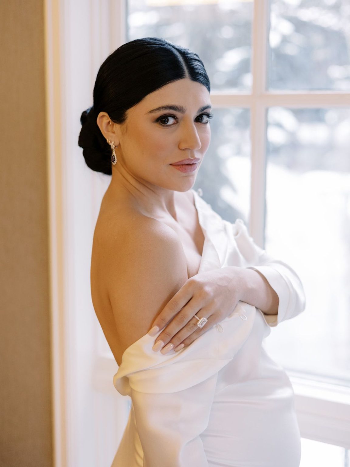 Marisa and Ashton's winter wedding at The St. Regis Aspen: getting ready