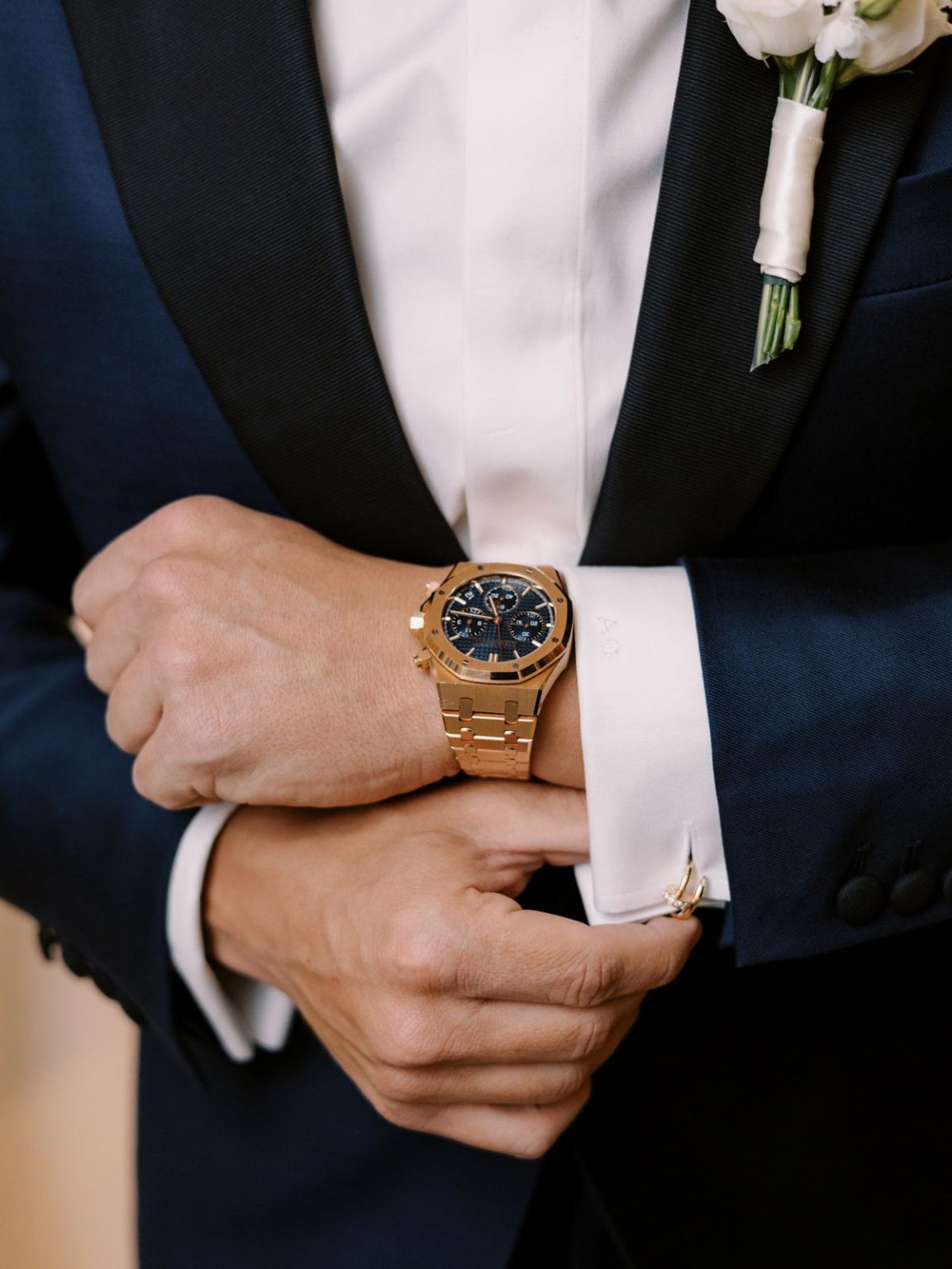 Marisa and Ashton's winter wedding at The St. Regis Aspen: getting ready