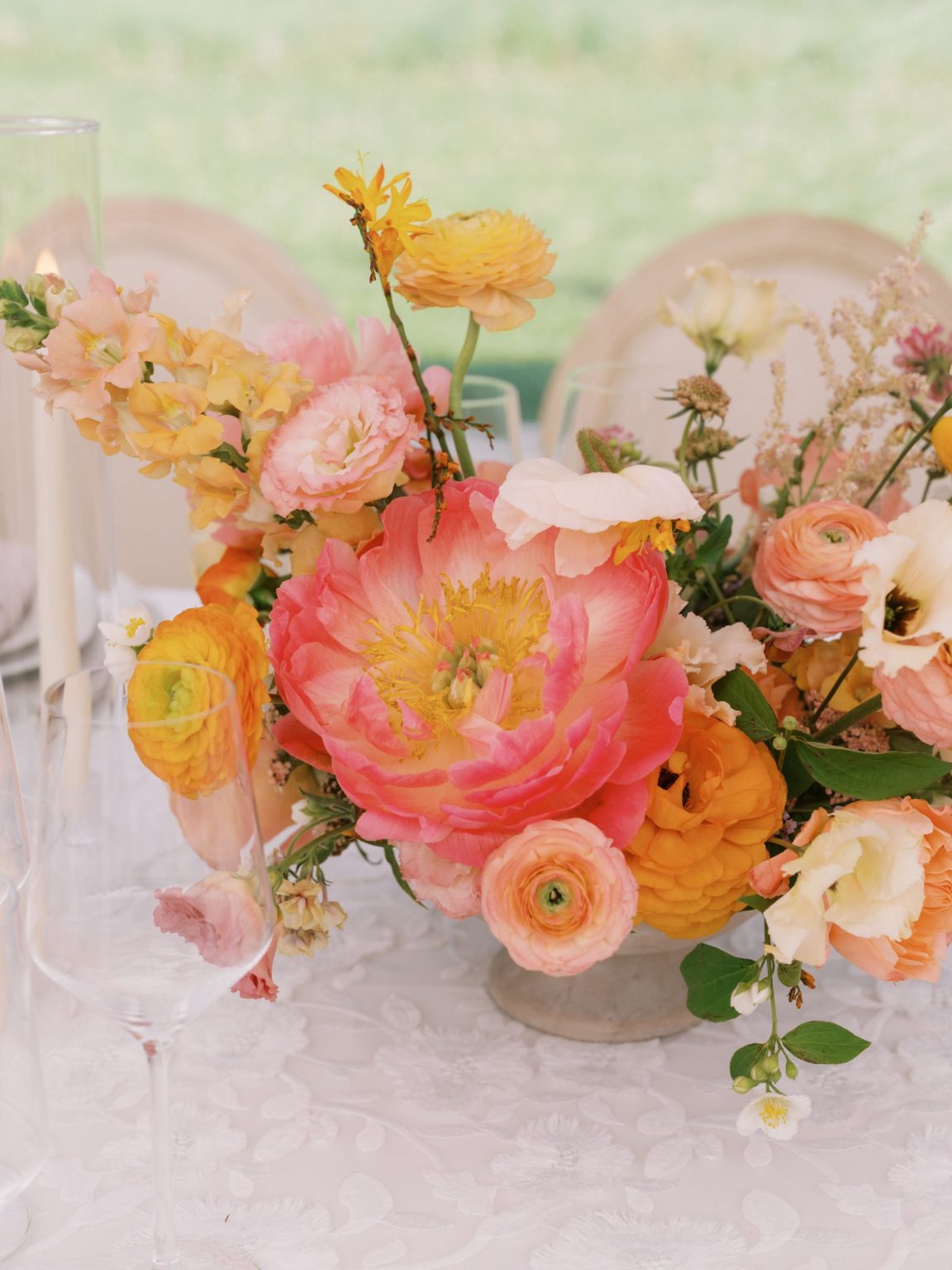A summer wedding at T Lazy 7 Ranch, Aspen: ceremony and floral details