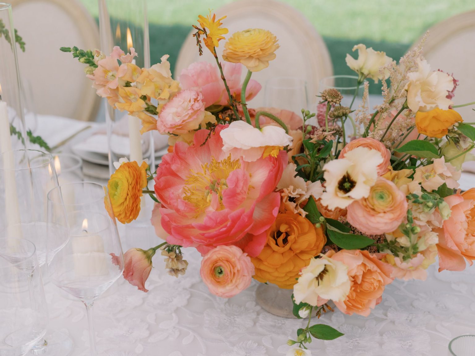 A summer wedding at T Lazy 7 Ranch, Aspen: ceremony and floral details