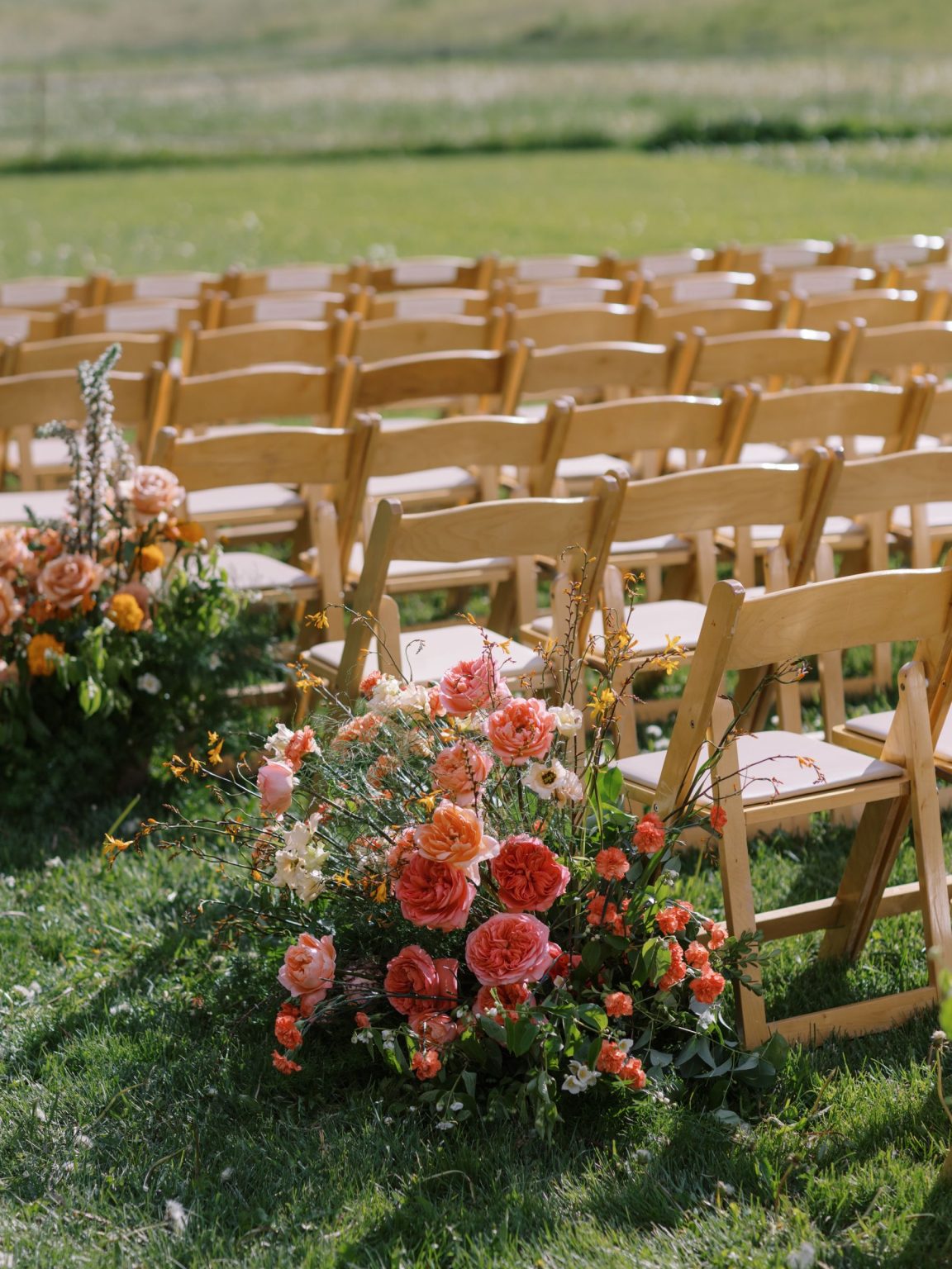 A summer wedding at T Lazy 7 Ranch, Aspen: ceremony and floral details