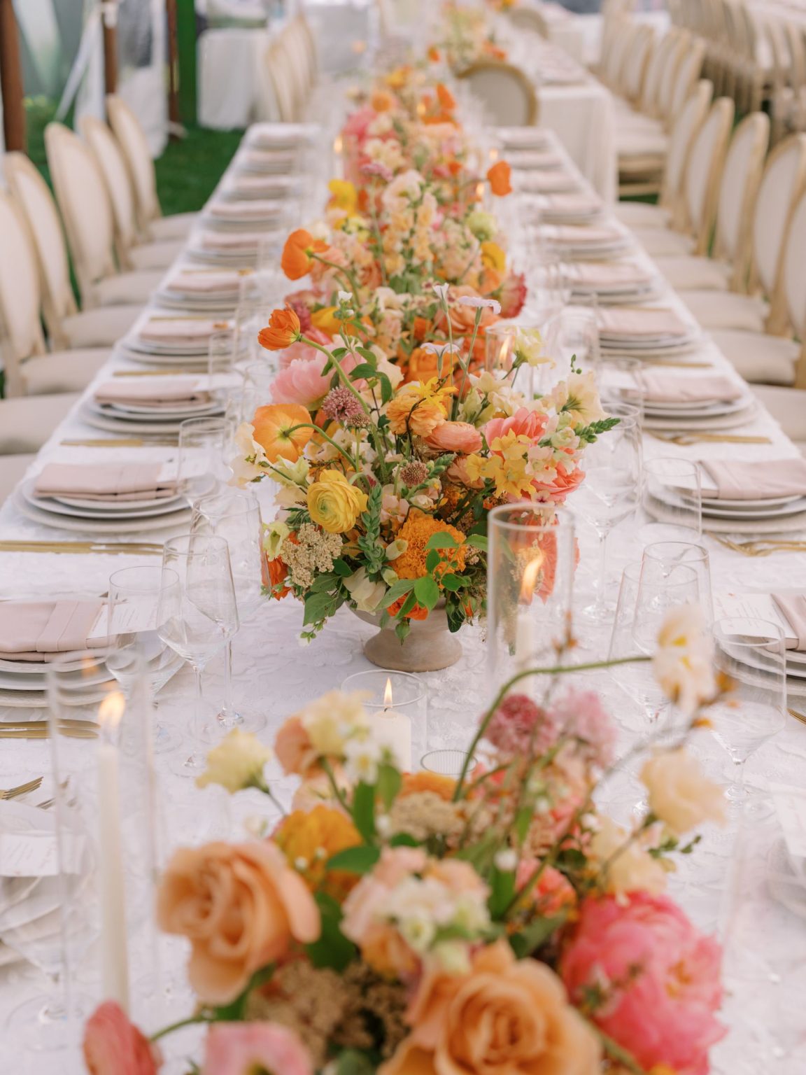 A summer wedding at T Lazy 7 Ranch, Aspen: ceremony and floral details