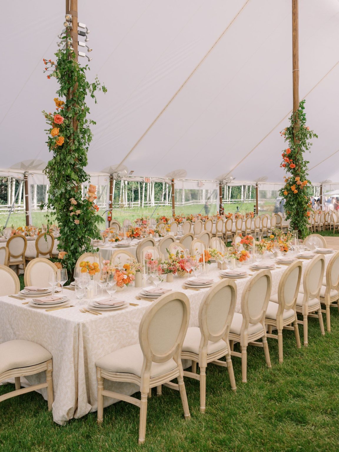 A summer wedding at T Lazy 7 Ranch, Aspen: ceremony and floral details