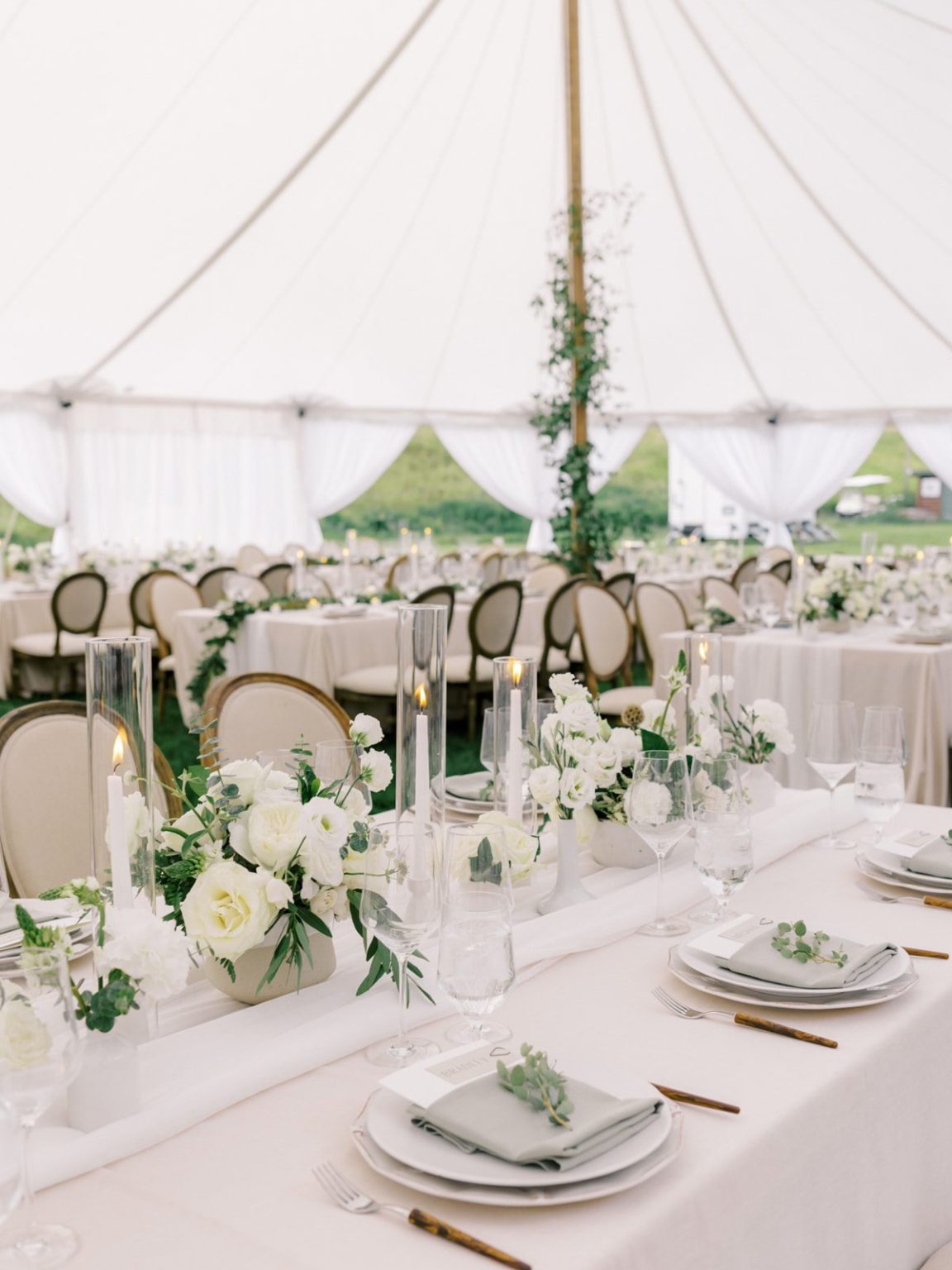 Meredith and Jason's wedding at T Lazy 7 Ranch, Aspen: the reception tent