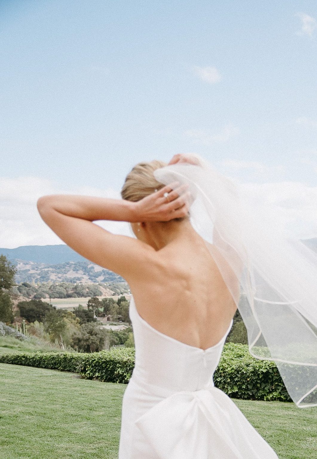 Anna and Sully's wedding at Whispering Rose Ranch, Santa Ynez, California: getting ready and details